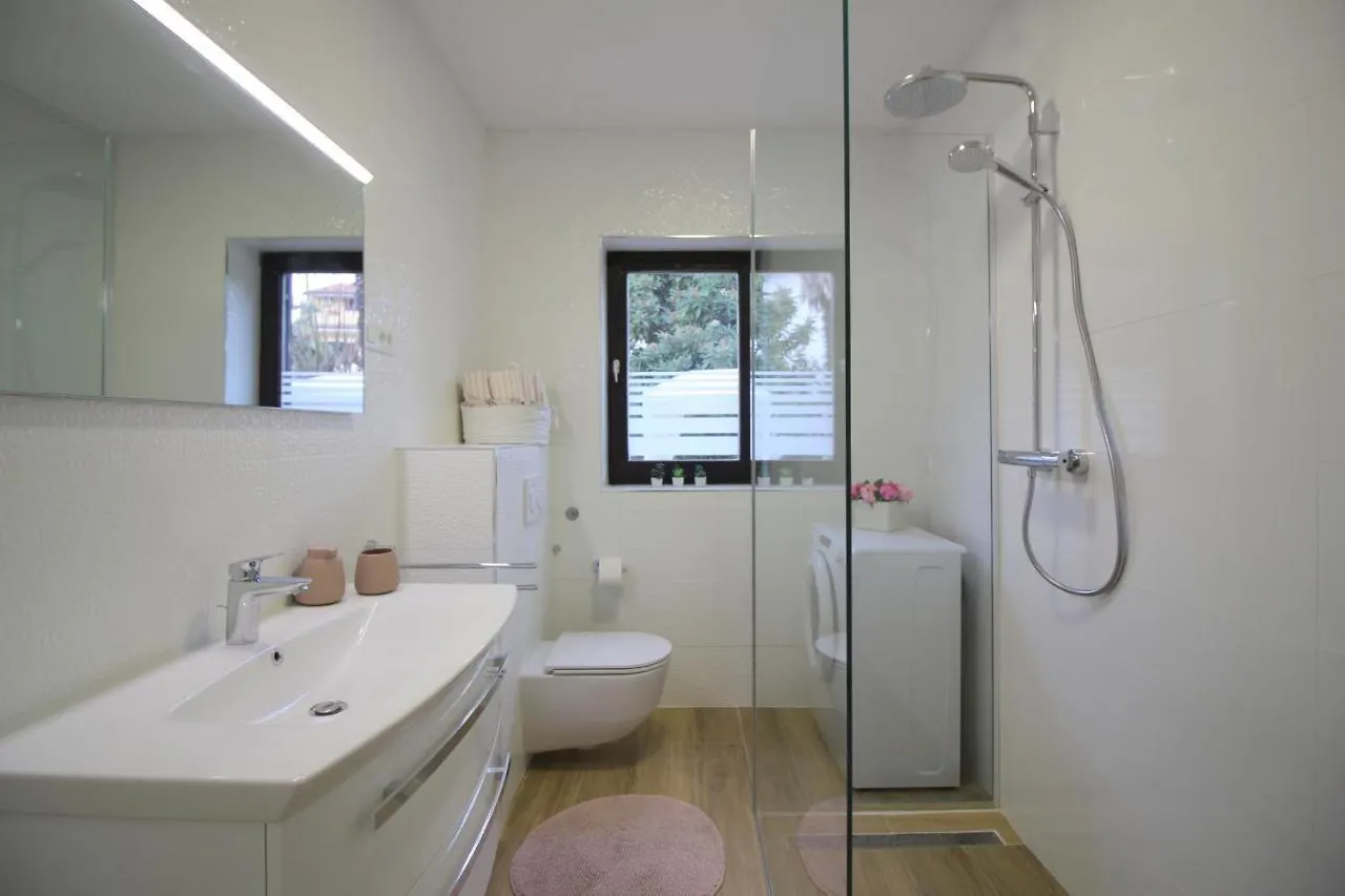 Apartments Sabina Пореч