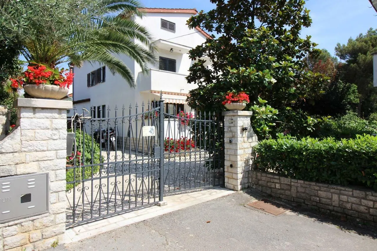 Apartments Sabina Пореч 0*,  Хорватия
