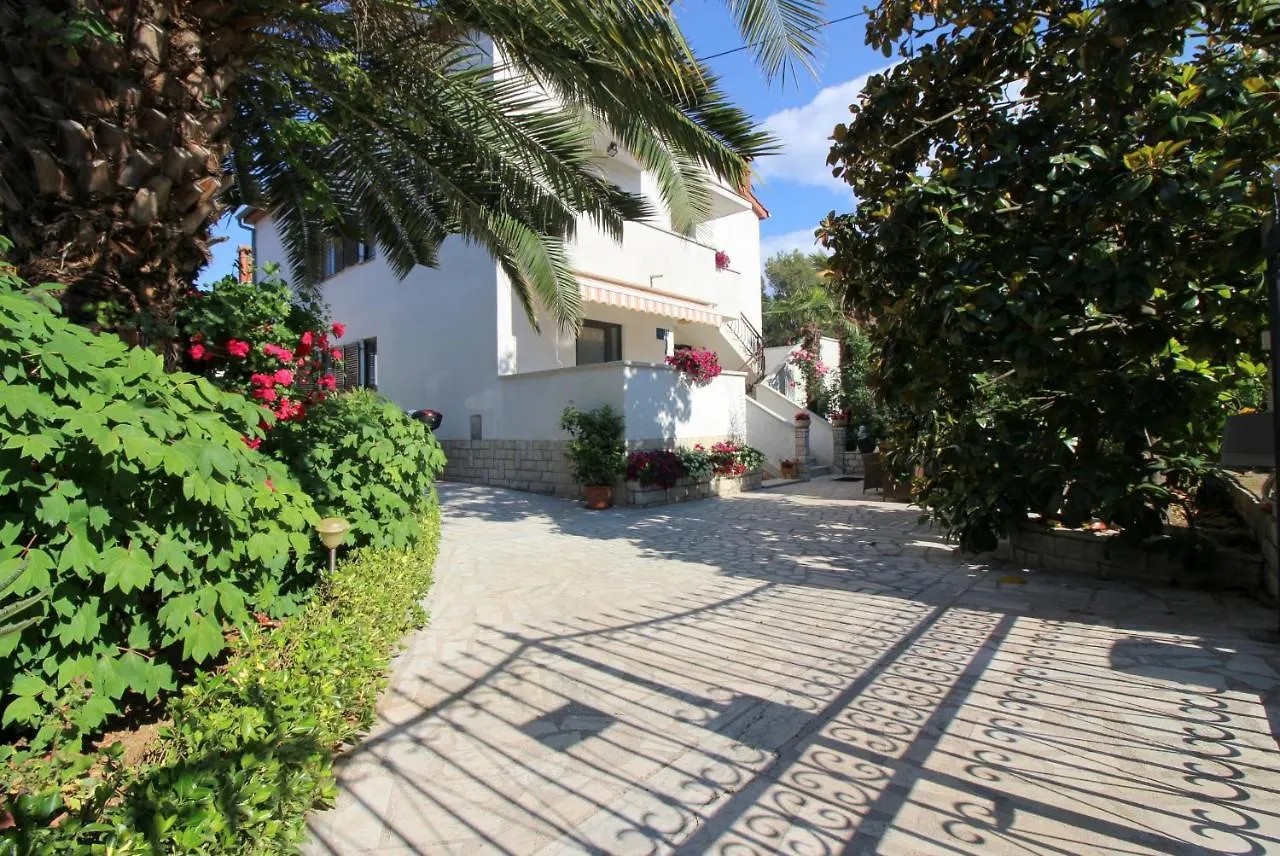 Apartments Sabina Пореч